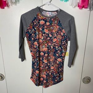 LuLaRoe Randy baseball Sleeve
